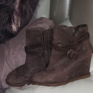 Johnston and Murphy booties